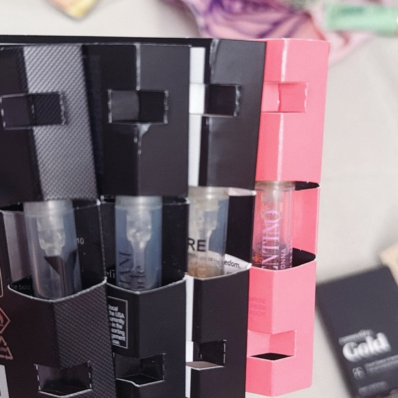 12pc Assorted Perfume Samples - Picture 4 of 4